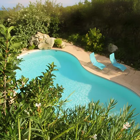 Mini 1 Piece 21 M2 Pour 2 Personnes Piscine Partagee Climatisation Apartman Porto-Vecchio