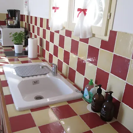 Appartement Mini 1 Piece 21 M2 Pour 2 Personnes Piscine Partagee Climatisation Porto-Vecchio (Corsica)