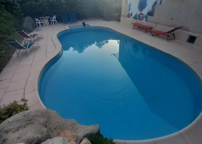 Mini 1 Pièce 21 M2 Pour 2 Personnes Piscine Partagée Climatisation Appartamento *