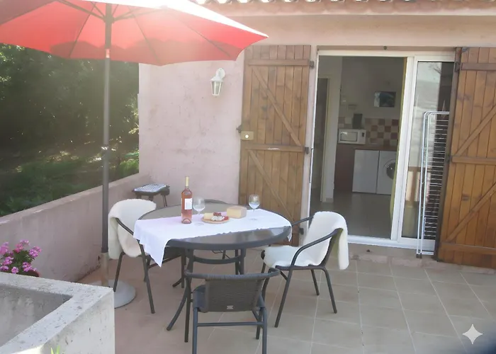 Mini 1 Piece 21 M2 Pour 2 Personnes Piscine Partagee Climatisation Appartement Porto-Vecchio (Corsica)