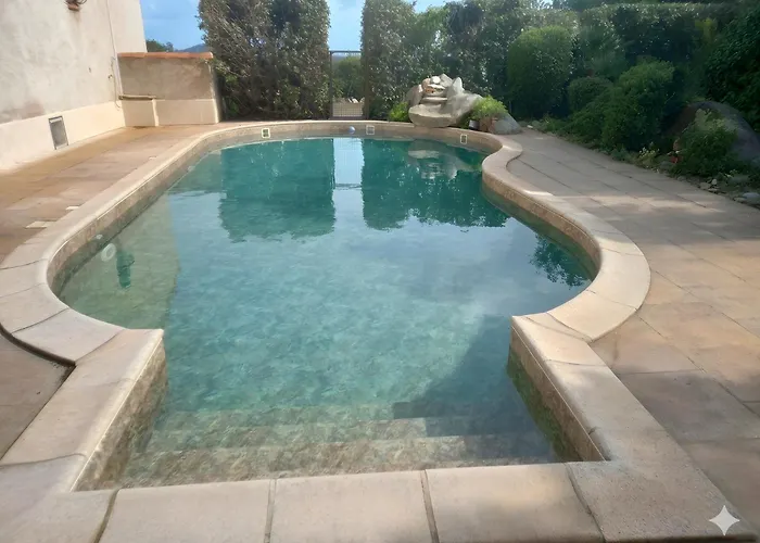 Mini 1 Pièce 21 M2 Pour 2 Personnes Piscine Partagée Climatisation *